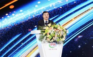 伊利潘剛：中國乳業邁入“質升”時代，多元布局開啟結構性增長新征程