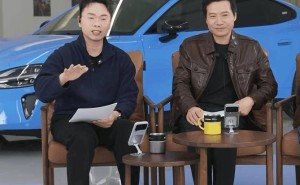 雷軍直播科普SU7研發(fā)秘辛，暢談《GT7》游戲里的小米風(fēng)采