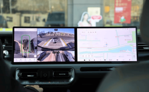 BJ40燃油巨幕版“透視眼”上線，新手越野告別“盲”駕焦慮