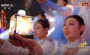 從玻璃囚籠到春晚 C 位！中國(guó)算力逆襲