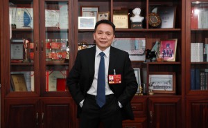 張學(xué)武建言：老字號與新消費“牽手” 激活內(nèi)需增長新引擎