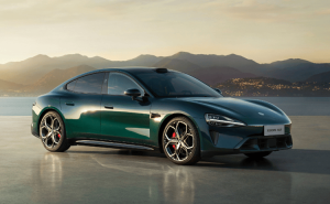 新小米SU7本月登場(chǎng)！雷軍坦言成本上升致漲價(jià)，堅(jiān)信新體驗(yàn)物超所值