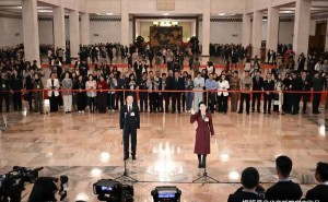 兩會“通道”企業(yè)家發(fā)聲：自主創(chuàng)新、AI賦能，勾勒產(chǎn)業(yè)升級新路徑