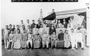 宋漢章：花甲之年勇?lián)姑?創(chuàng)中國保險(xiǎn)學(xué)會推動行業(yè)新發(fā)展