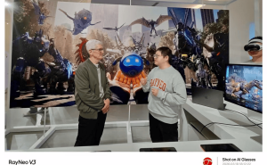 蘋果50周年盛會：雷鳥創(chuàng)新憑空間計算游戲成焦點，共探未來交互新篇