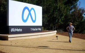 扎克伯格研發(fā)個(gè)人AI智能體，“元”公司加速AI融入治理與轉(zhuǎn)型