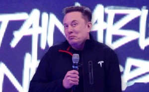 特拉華州法官陷偏見爭議 主動回避三起涉馬斯克股東訴訟案件