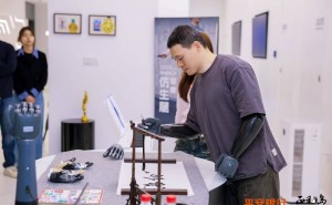 意念操控未來新篇 平安銀行“企望中國行”與企業(yè)家共探強(qiáng)腦科技奧秘