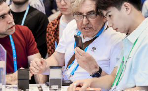 廣交會(huì)新看點(diǎn)：科大訊飛攜AstronClaw與AI眼鏡，開啟國際商貿(mào)AI新范式